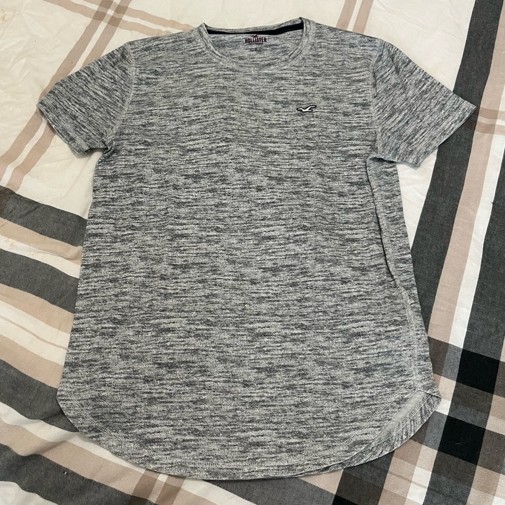 Hollister Tee